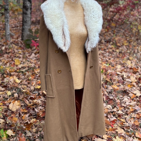 Saks Wool/Fur Coat - Picture 5 of 6